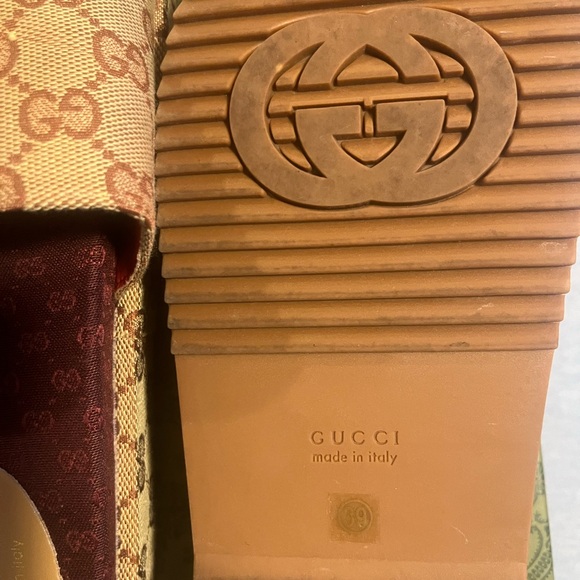 Gucci Wedge Sandals❤️🖤💚Size 39❤️💚the color is a reddish brownish combination - Picture 10 of 16